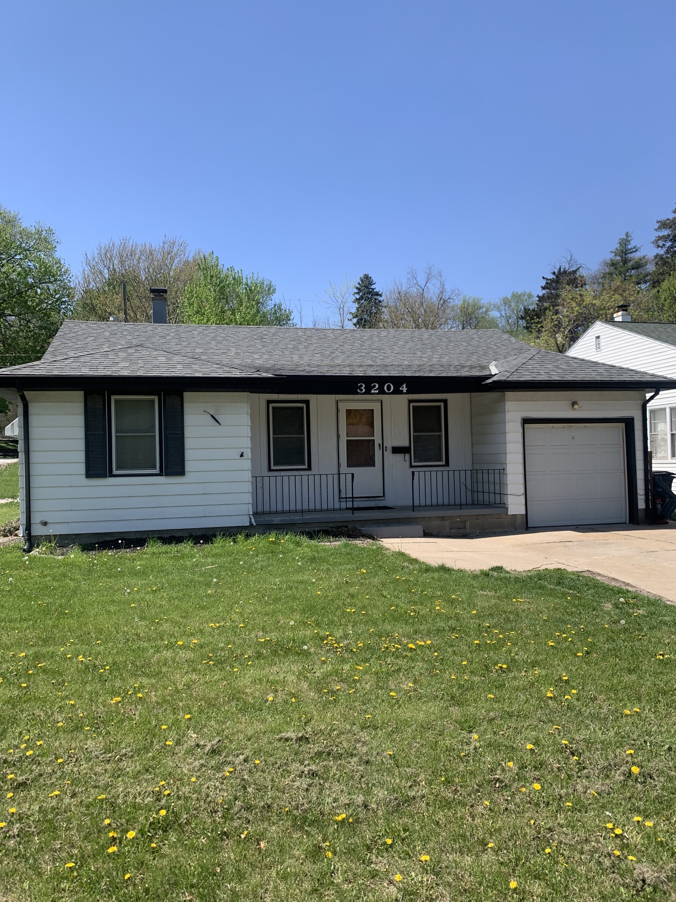 3204 N 56th