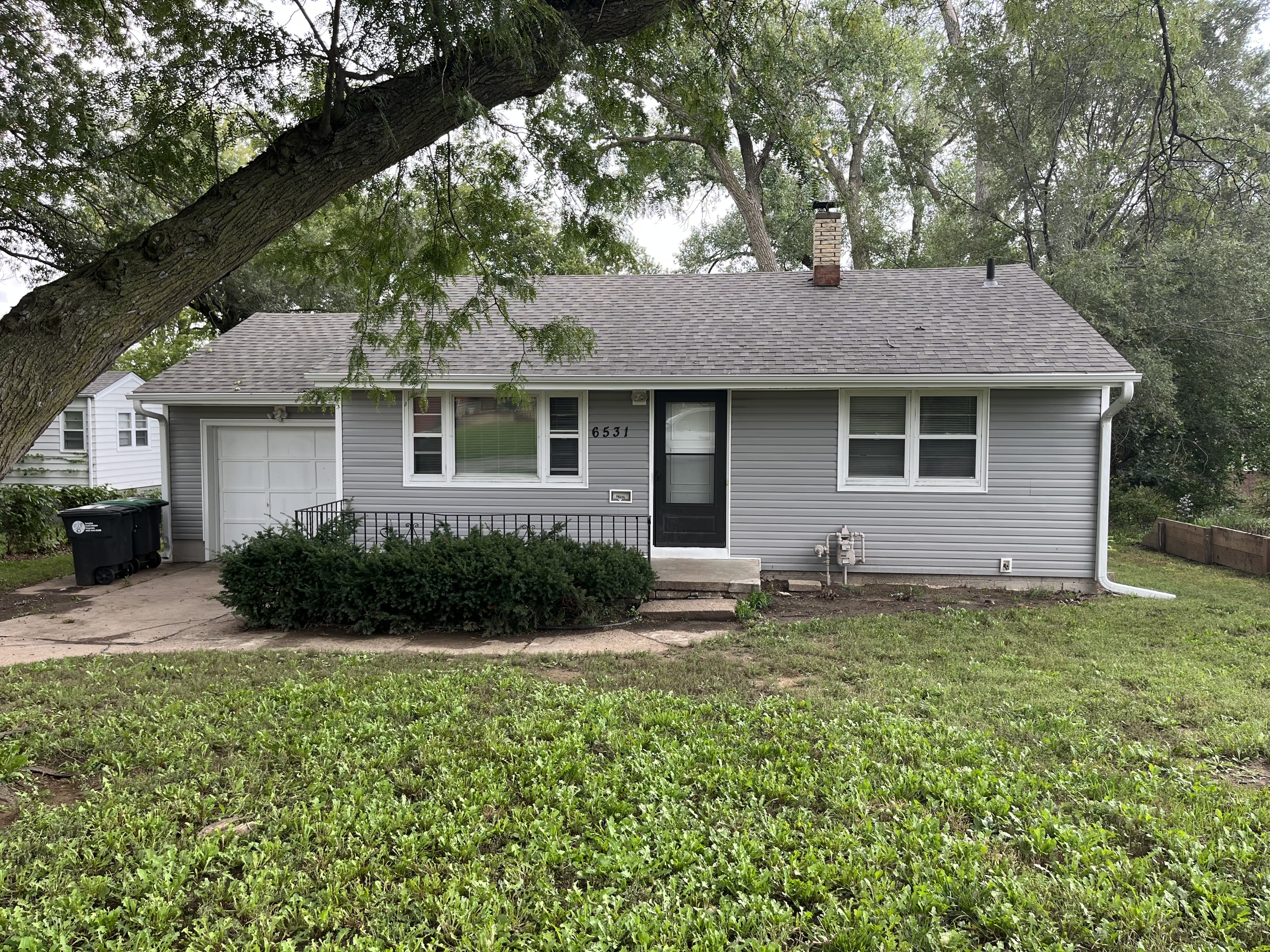 6531 N 34th